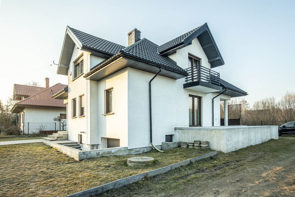 Dom 4 pokojowe na Sprzedaż