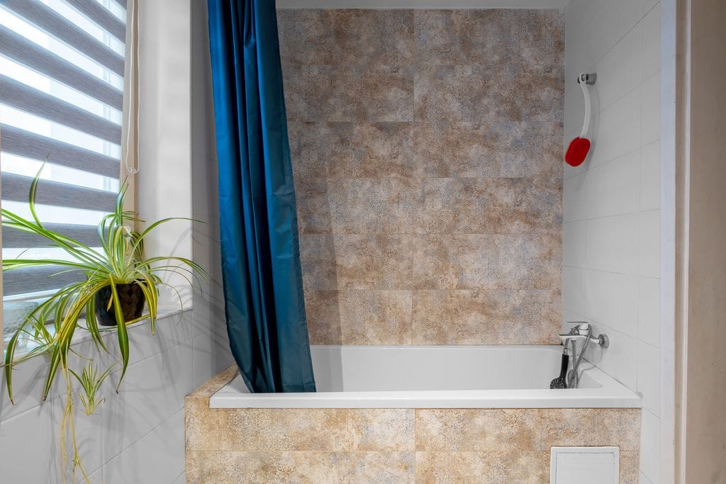 Dom 5 pokojowe na Sprzedaż