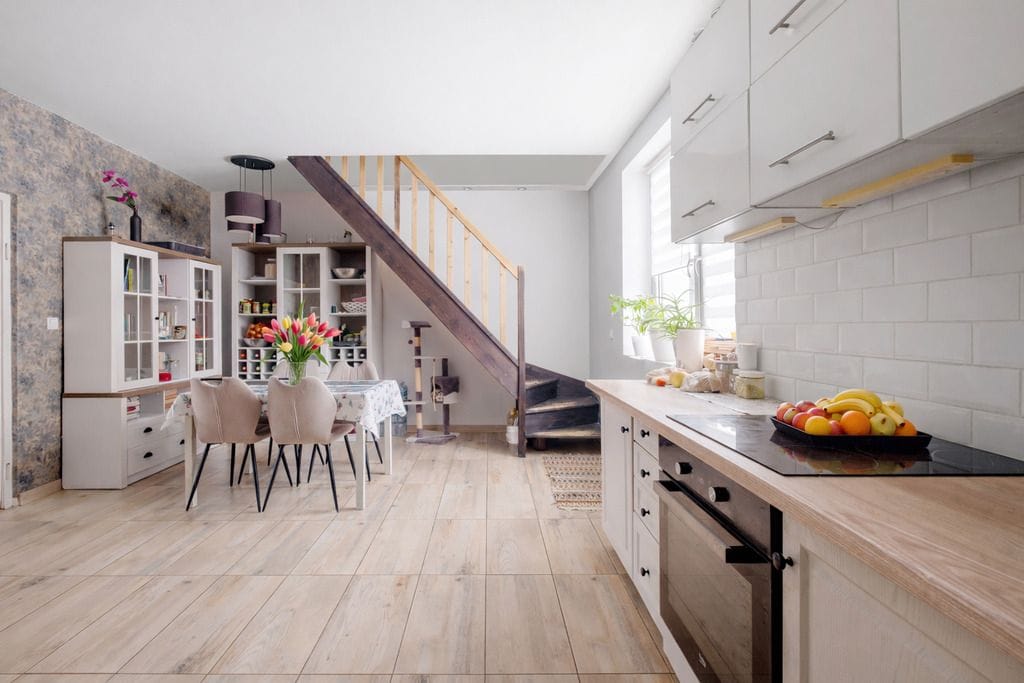 Dom 5 pokojowe na Sprzedaż