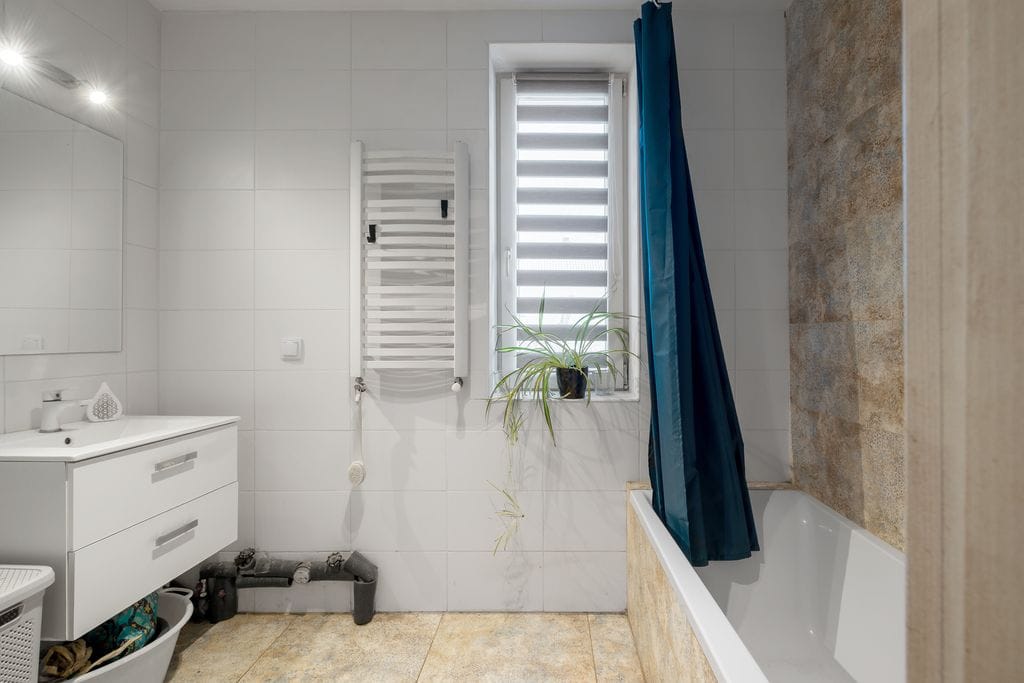 Dom 5 pokojowe na Sprzedaż