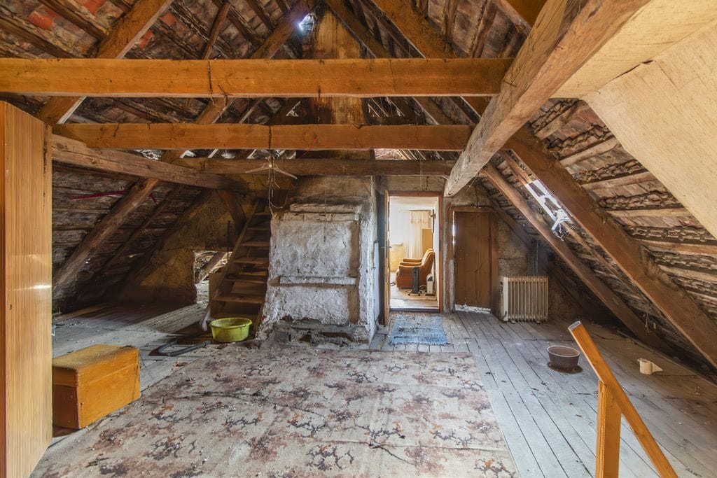 Dom 4 pokojowe na Sprzedaż