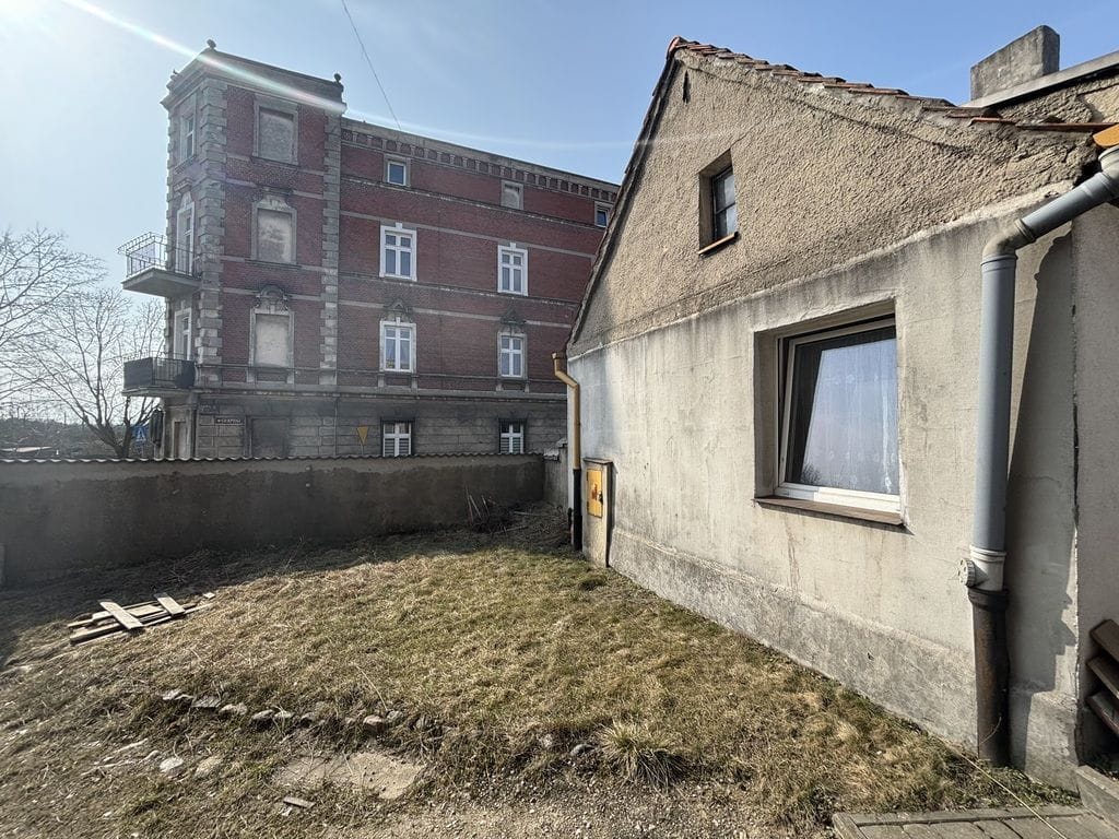 Dom 5 pokojowe na Sprzedaż