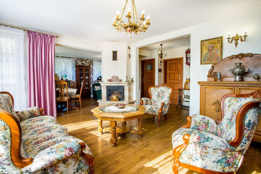 Dom 4 pokojowe na Sprzedaż