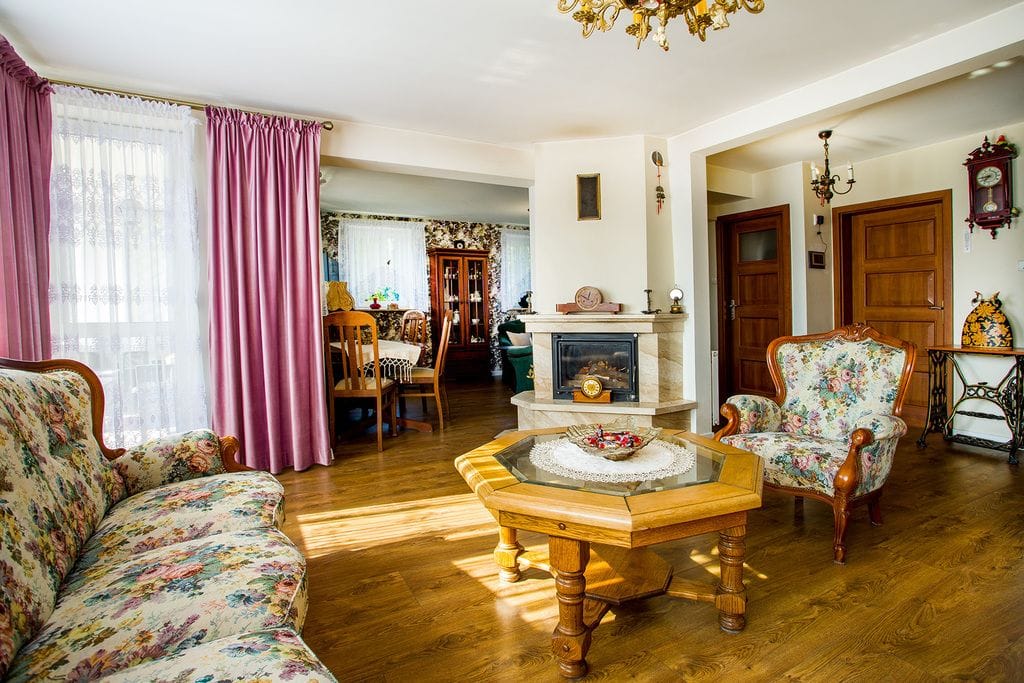 Dom 4 pokojowe na Sprzedaż