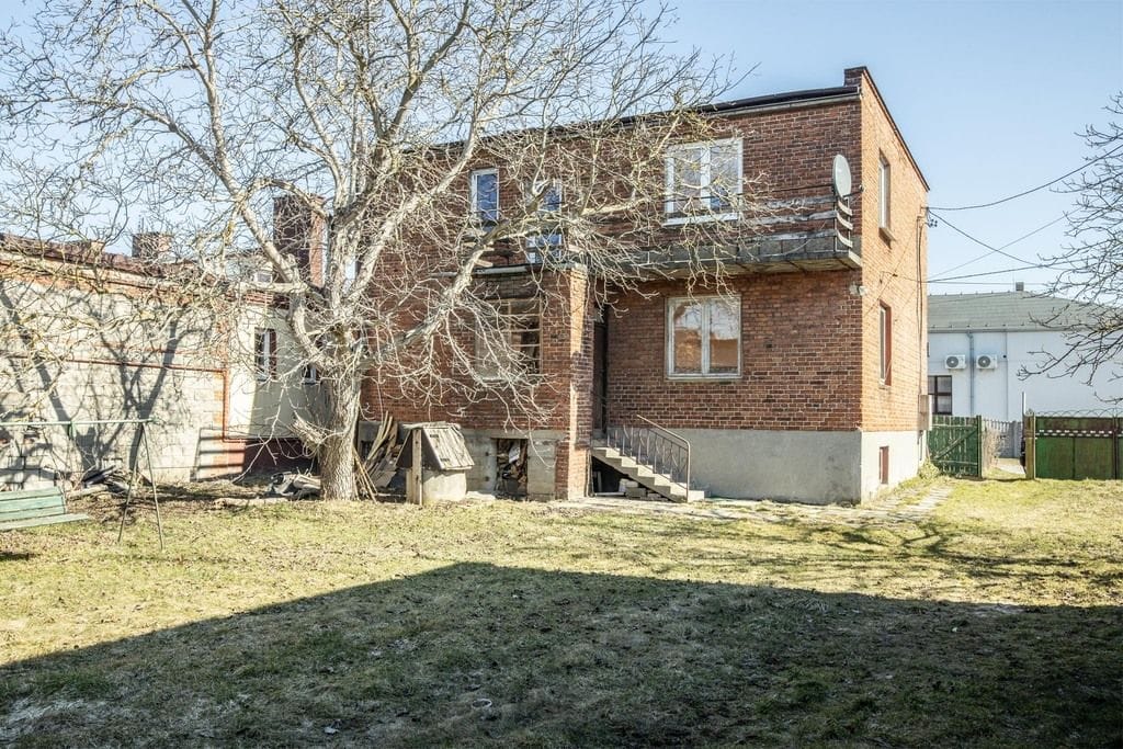 Dom 5 pokojowe na Sprzedaż