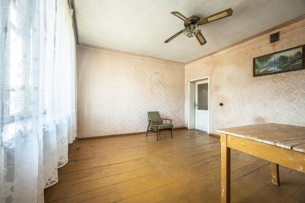 Dom 5 pokojowe na Sprzedaż