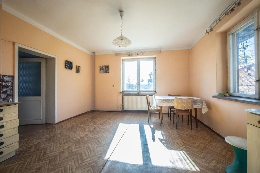 Dom 5 pokojowe na Sprzedaż