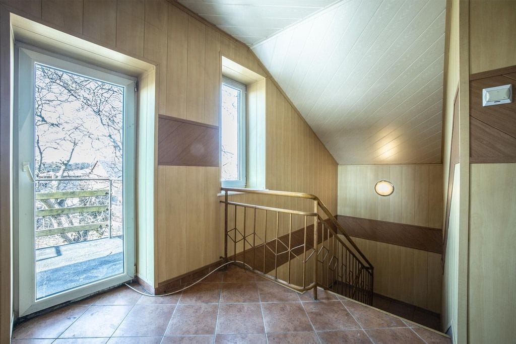 Dom 5 pokojowe na Sprzedaż