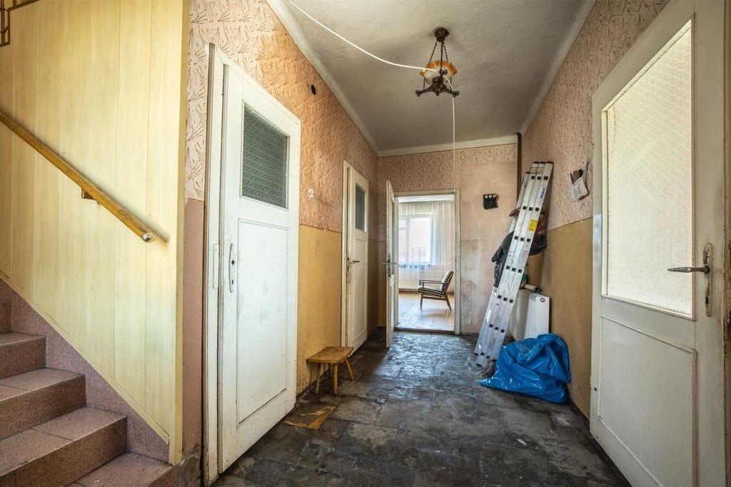 Dom 5 pokojowe na Sprzedaż