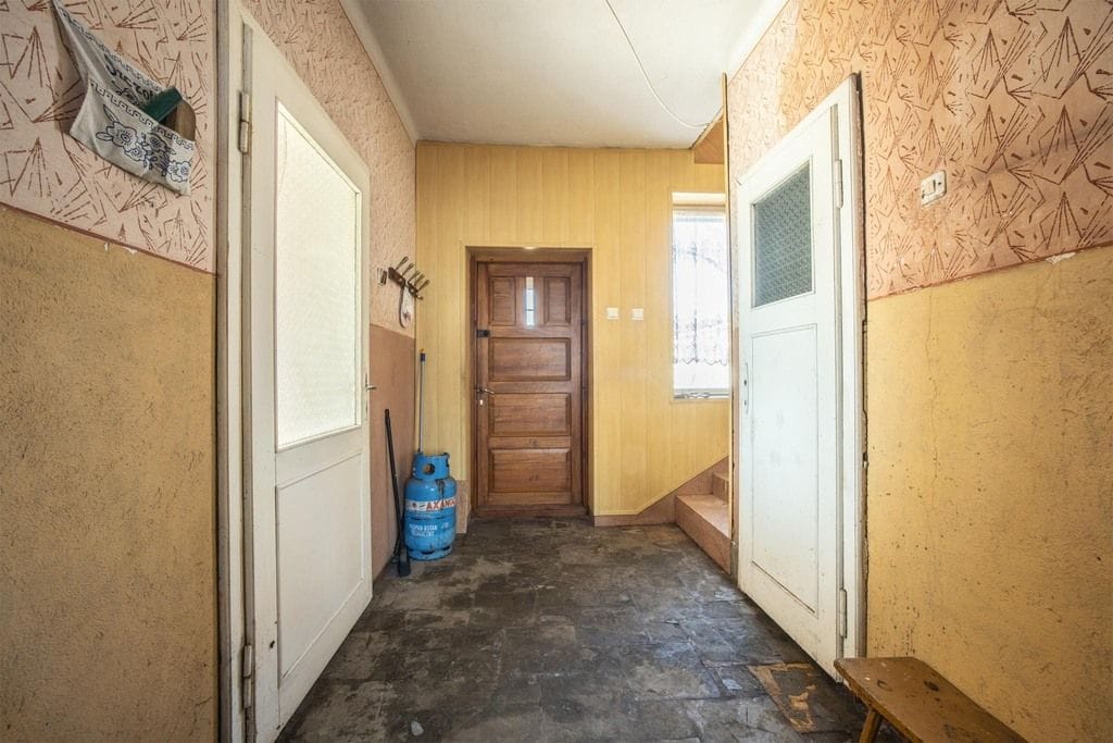 Dom 5 pokojowe na Sprzedaż