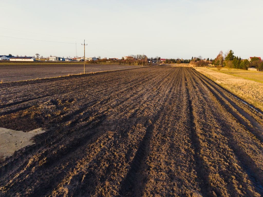 Działka  pokojowe na Sprzedaż