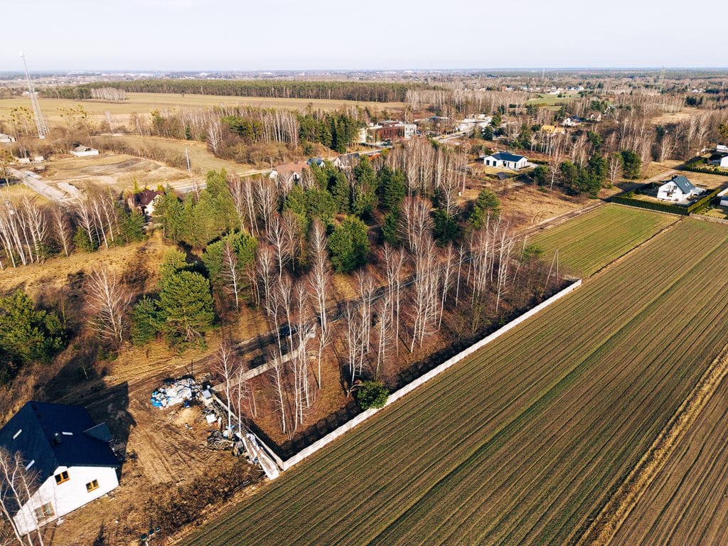 Działka  pokojowe na Sprzedaż