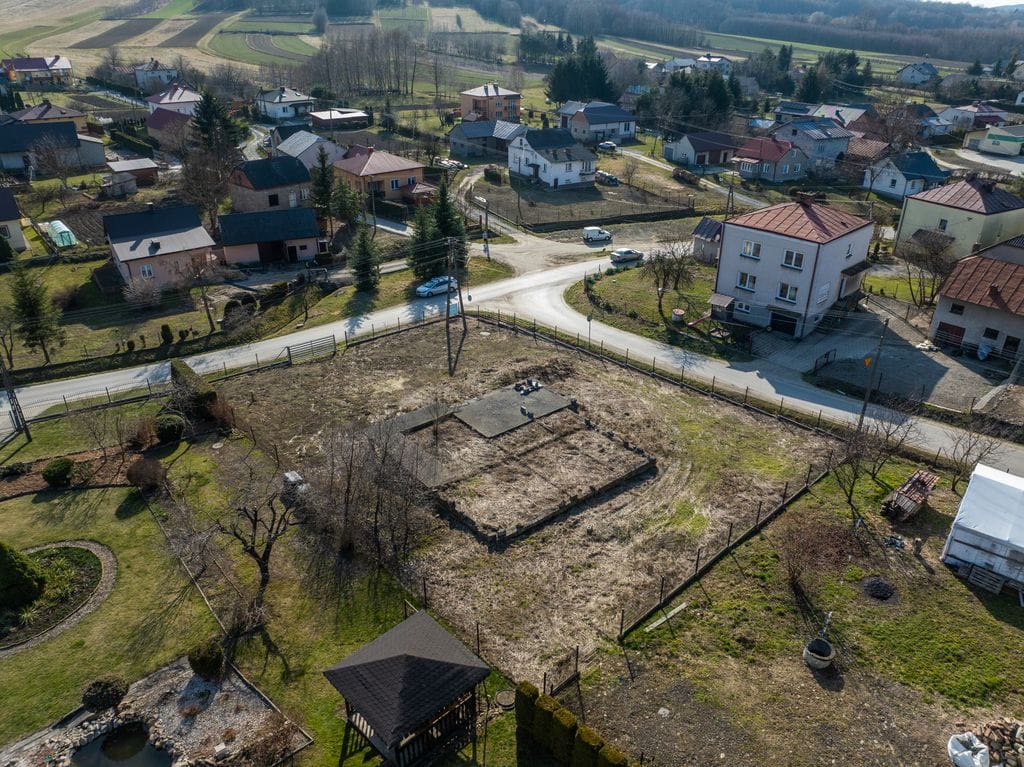 Działka  pokojowe na Sprzedaż