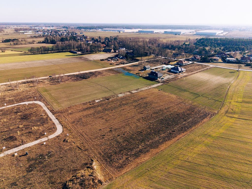 Działka  pokojowe na Sprzedaż