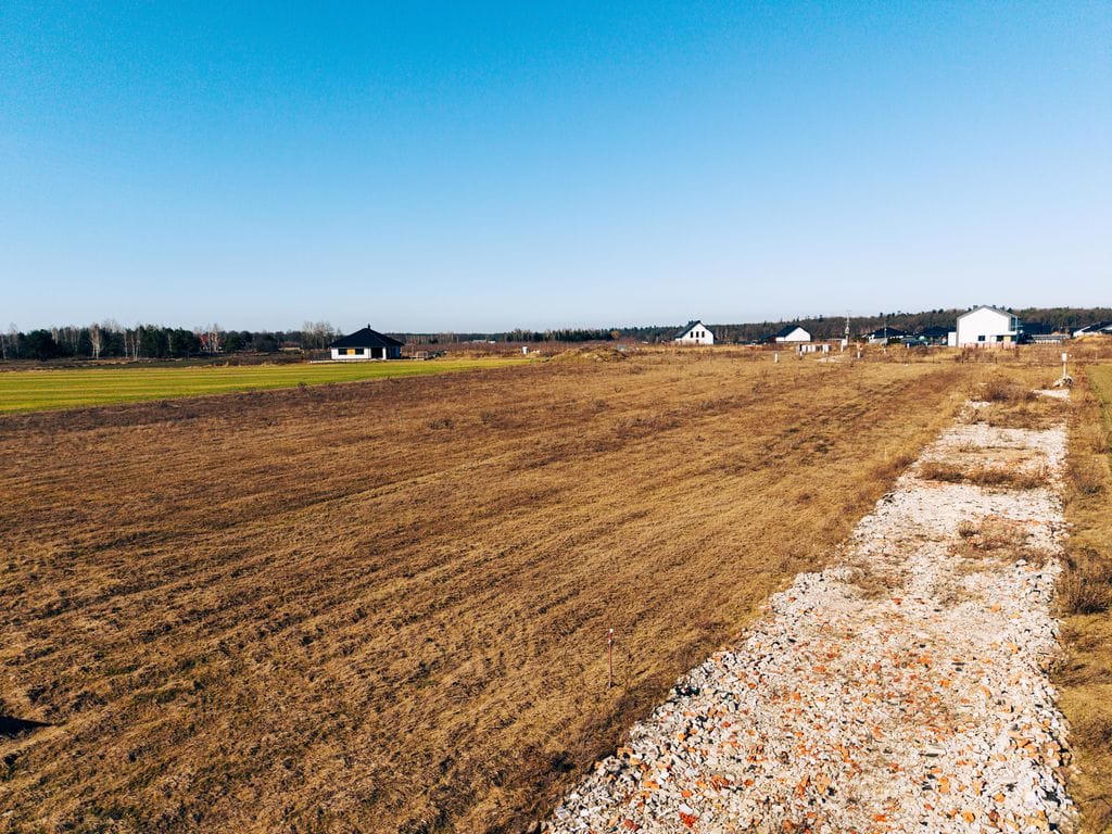 Działka  pokojowe na Sprzedaż