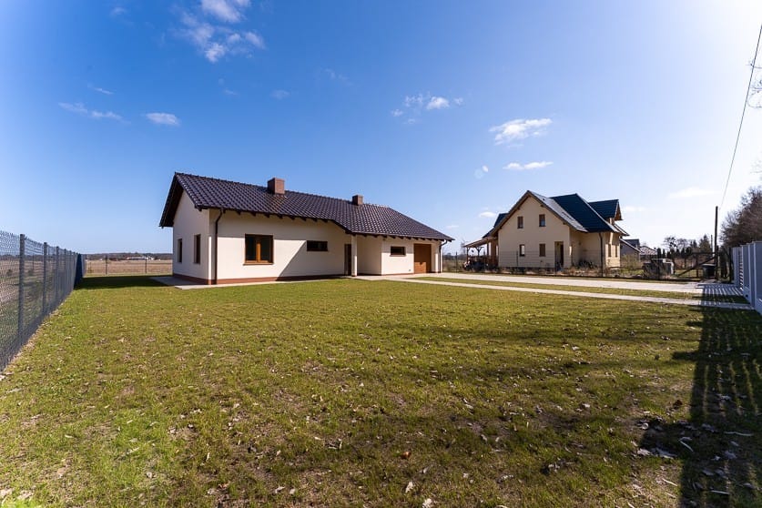 Dom 4 pokojowe na Sprzedaż