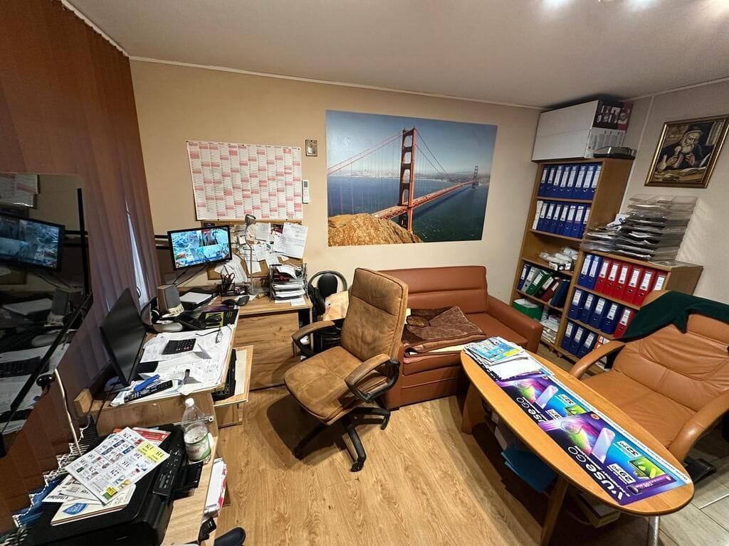 Lokal użytkowy  pokojowe na Sprzedaż