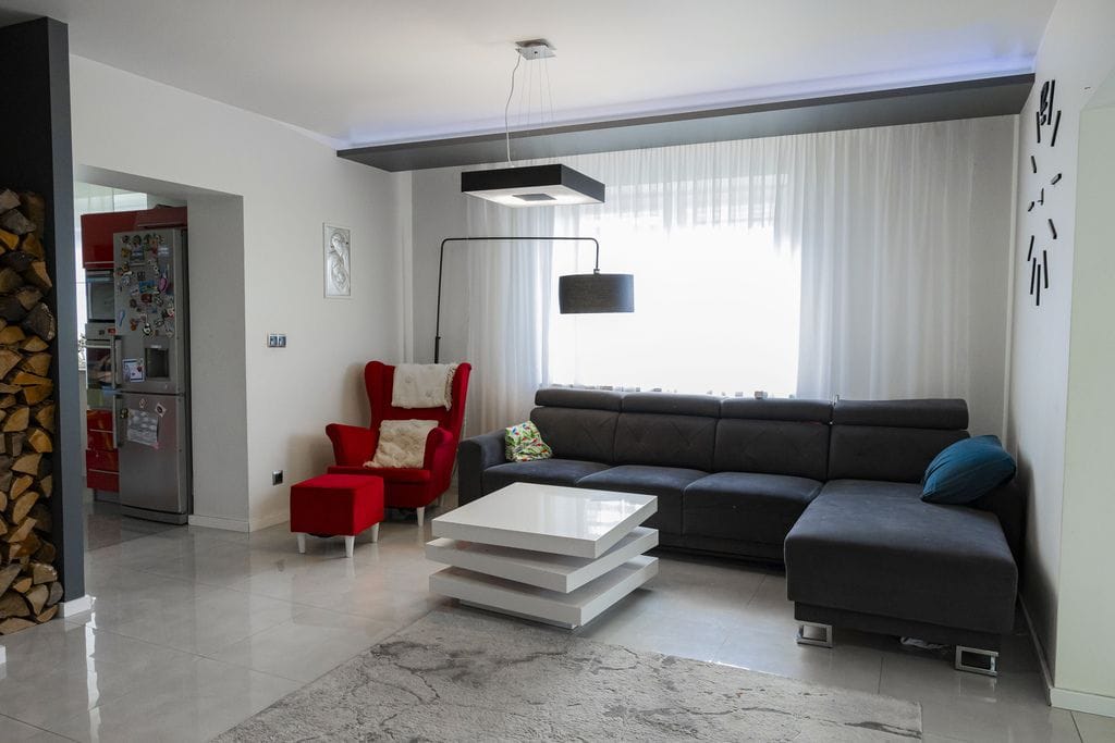 Dom 4 pokojowe na Sprzedaż