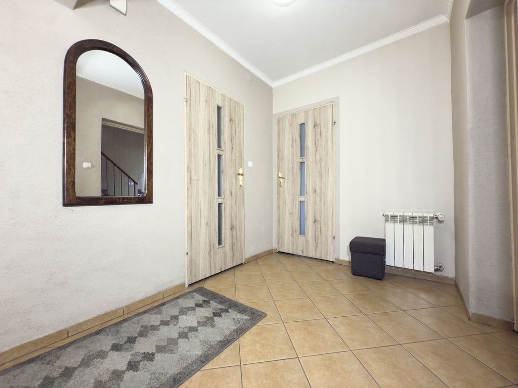 Dom 4 pokojowe na Sprzedaż