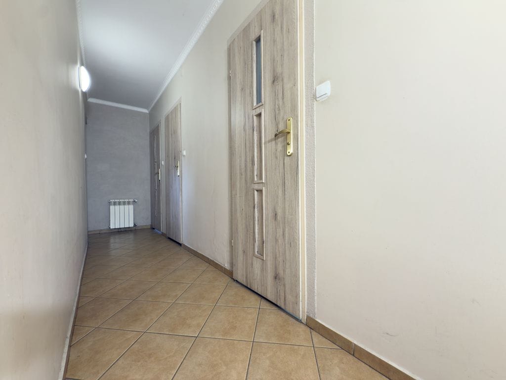 Dom 4 pokojowe na Sprzedaż