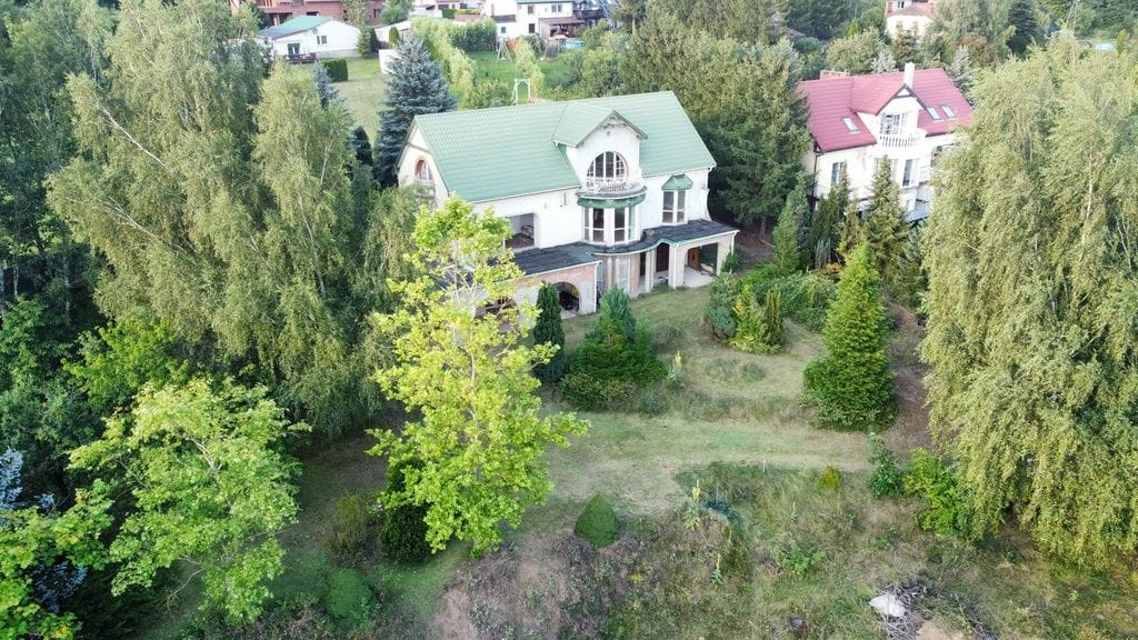 Dom 6 pokojowe na Sprzedaż