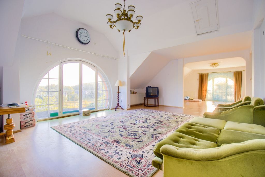 Dom 6 pokojowe na Sprzedaż