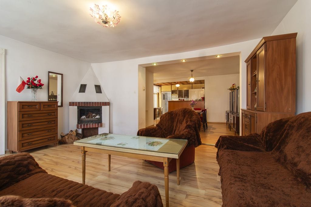 Dom 6 pokojowe na Sprzedaż