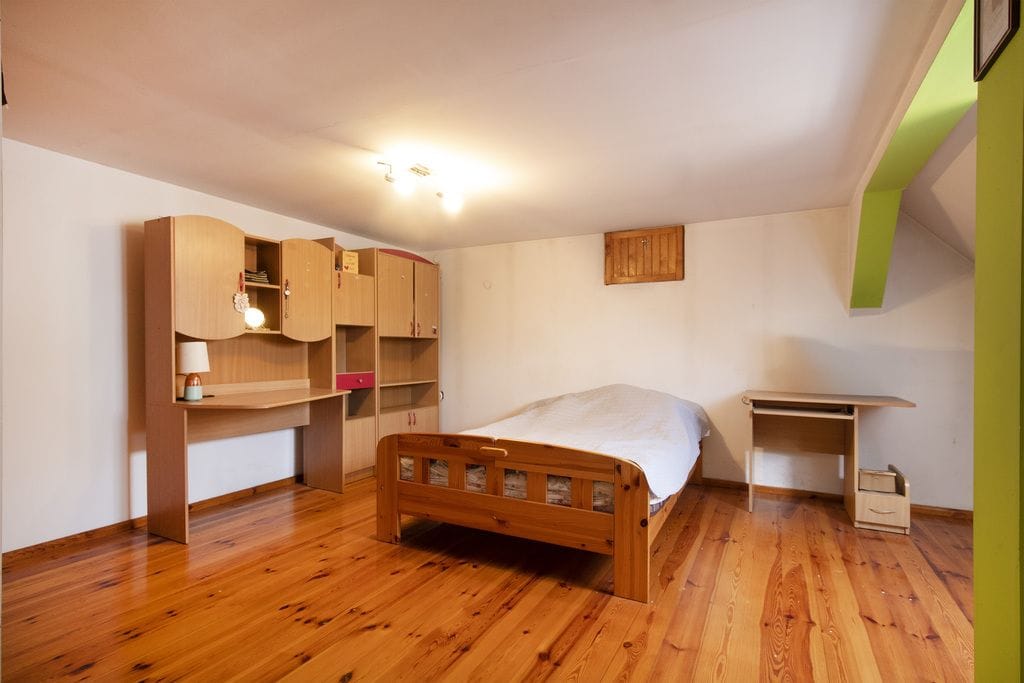 Dom 6 pokojowe na Sprzedaż