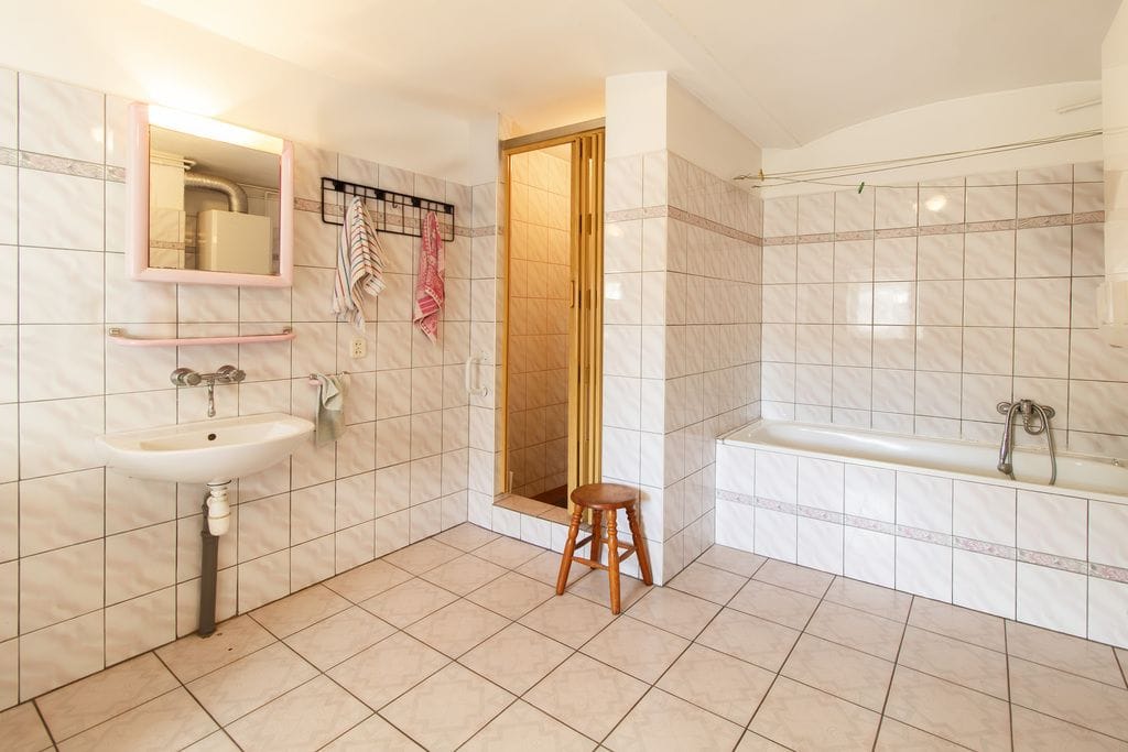 Dom 6 pokojowe na Sprzedaż