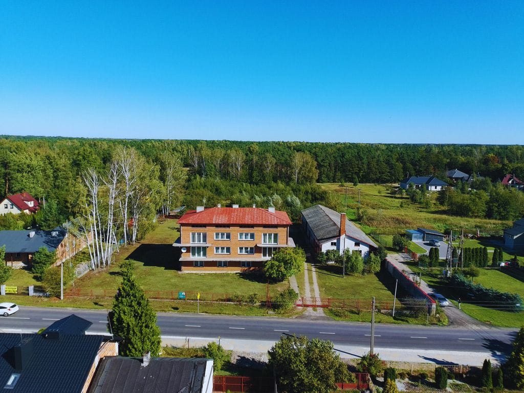 Dom 18 pokojowe na Sprzedaż