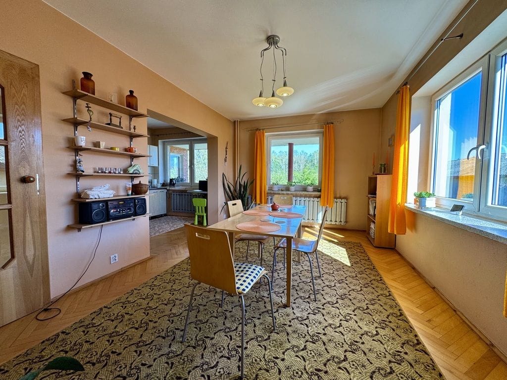 Dom 18 pokojowe na Sprzedaż