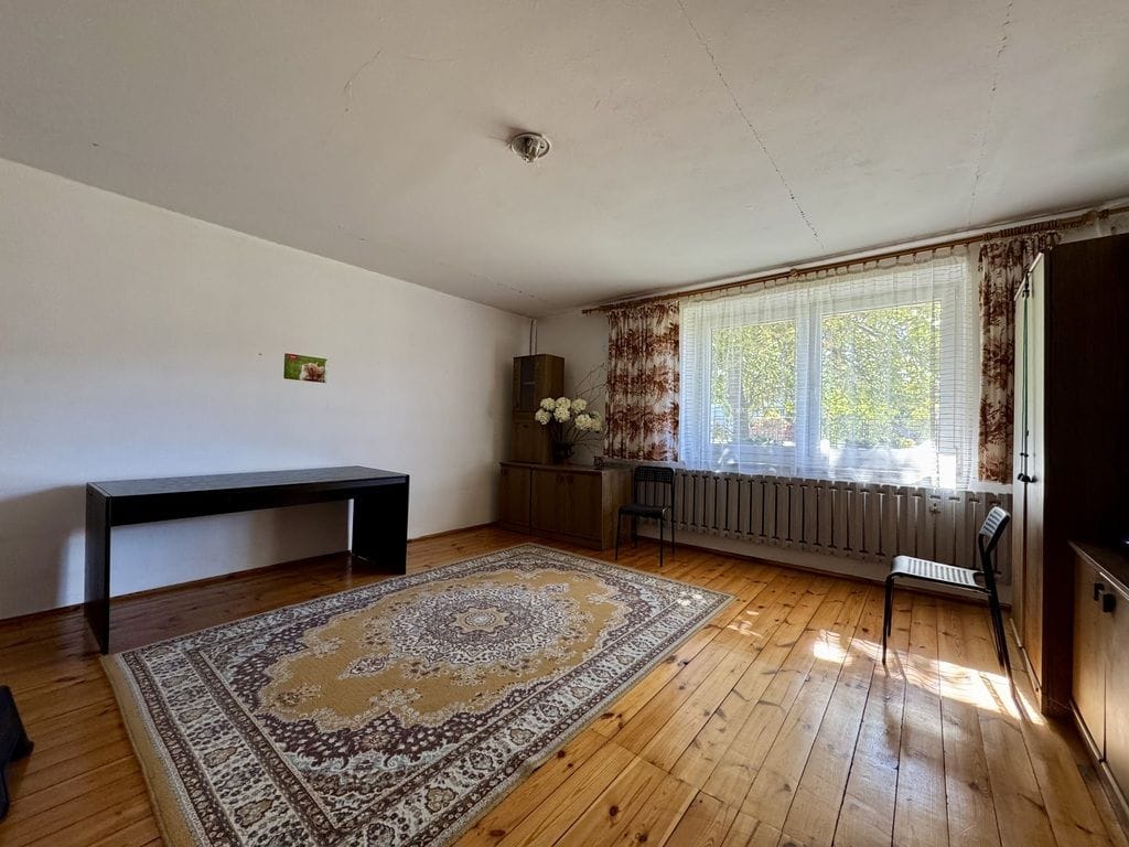 Dom 18 pokojowe na Sprzedaż