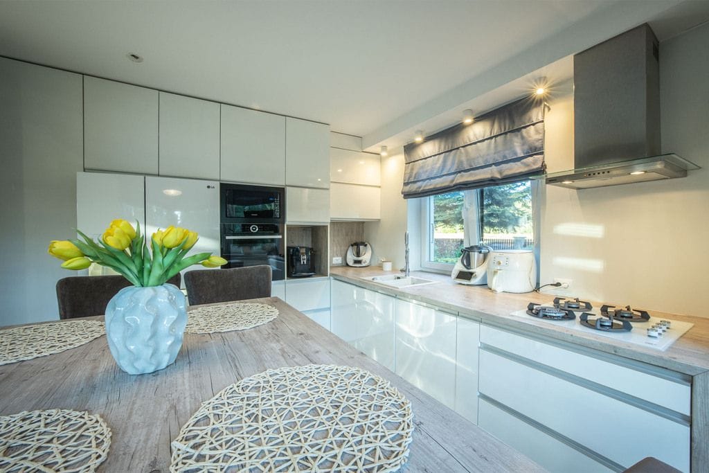 Dom 6 pokojowe na Sprzedaż