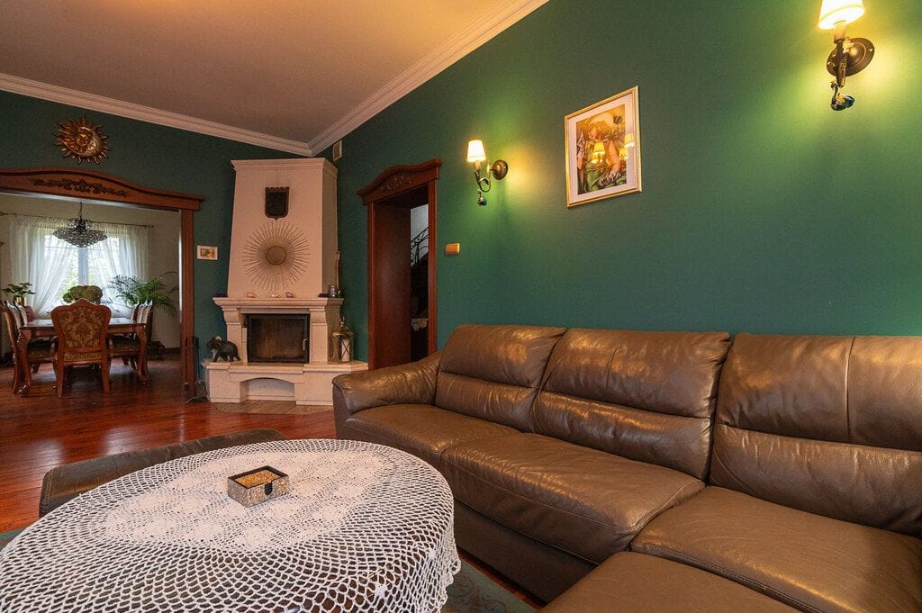 Dom 6 pokojowe na Sprzedaż