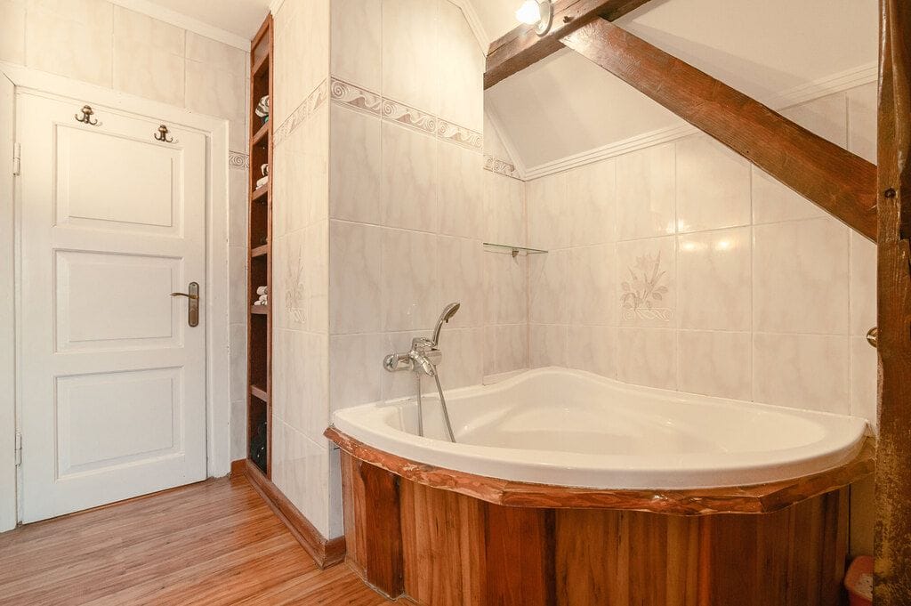 Dom 6 pokojowe na Sprzedaż