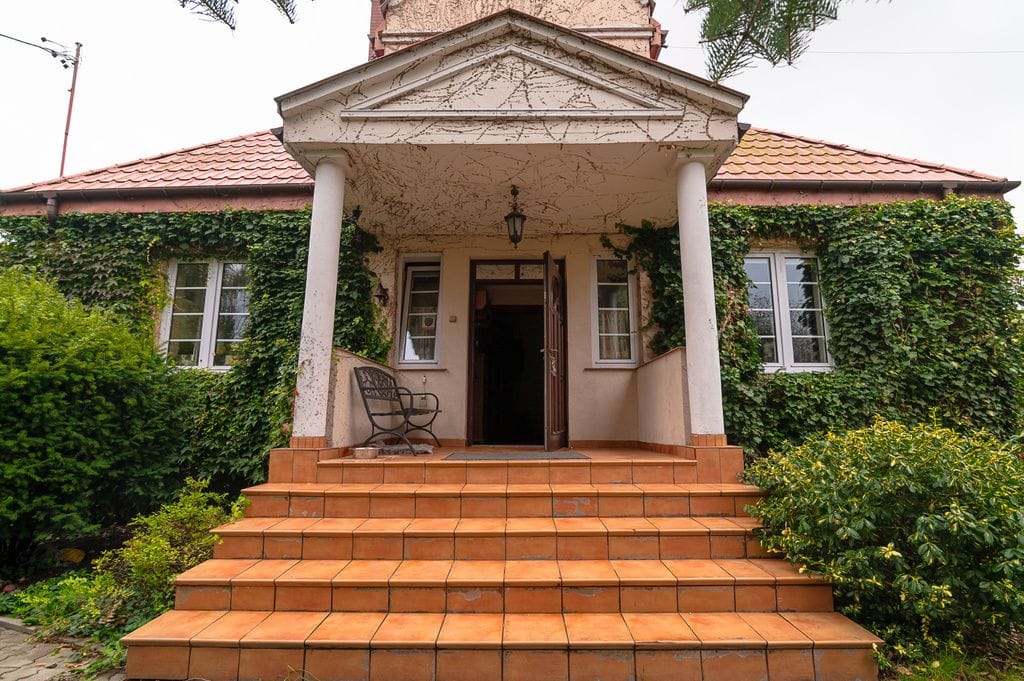 Dom 6 pokojowe na Sprzedaż