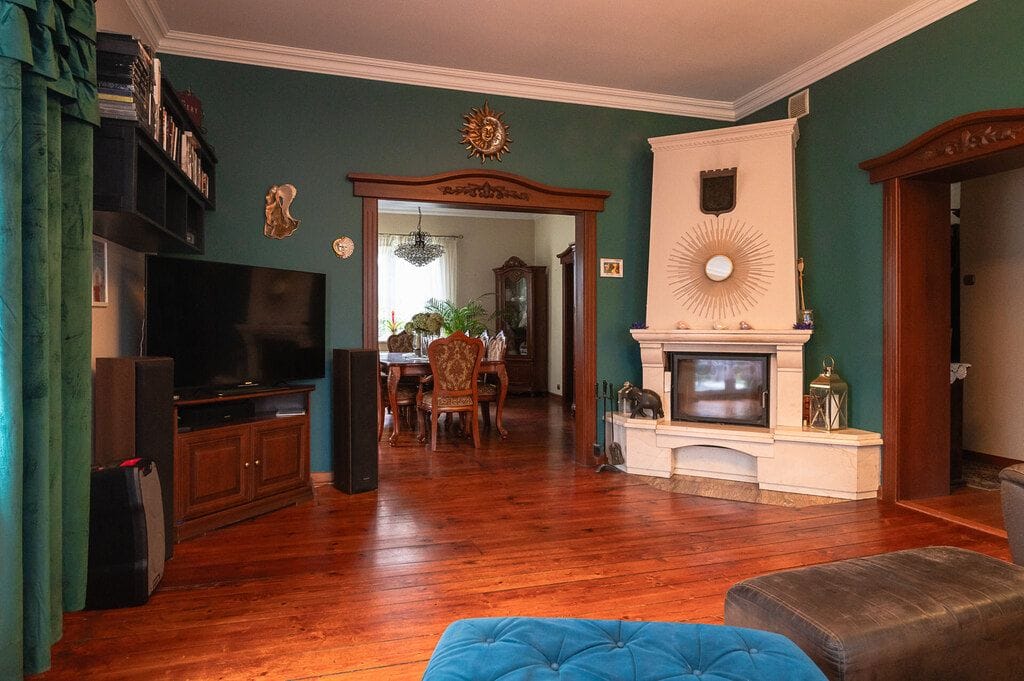 Dom 6 pokojowe na Sprzedaż