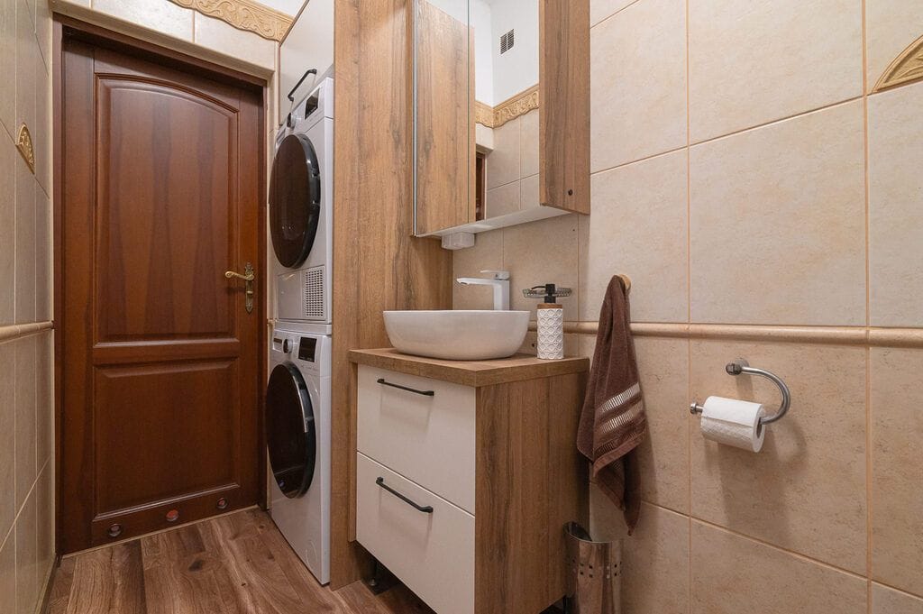 Dom 6 pokojowe na Sprzedaż