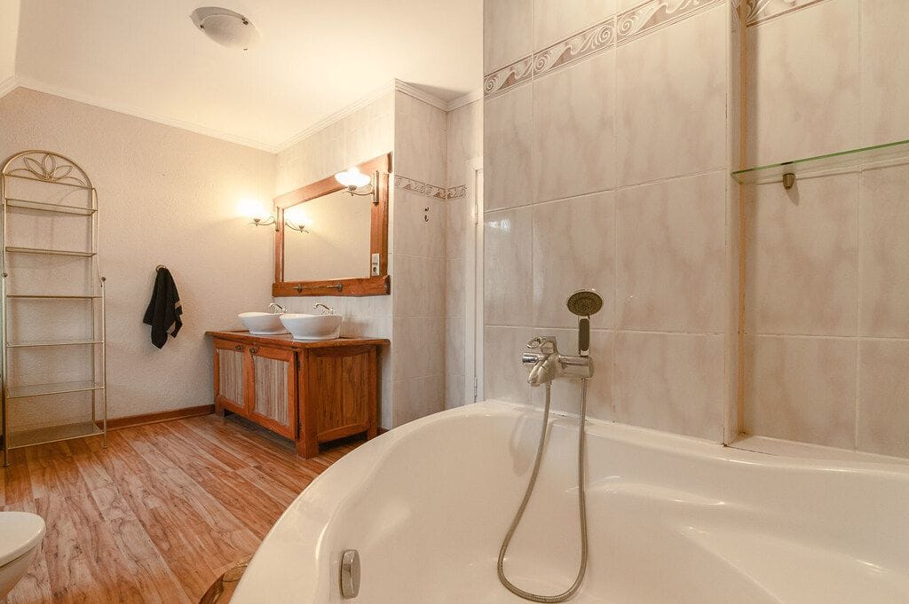 Dom 6 pokojowe na Sprzedaż