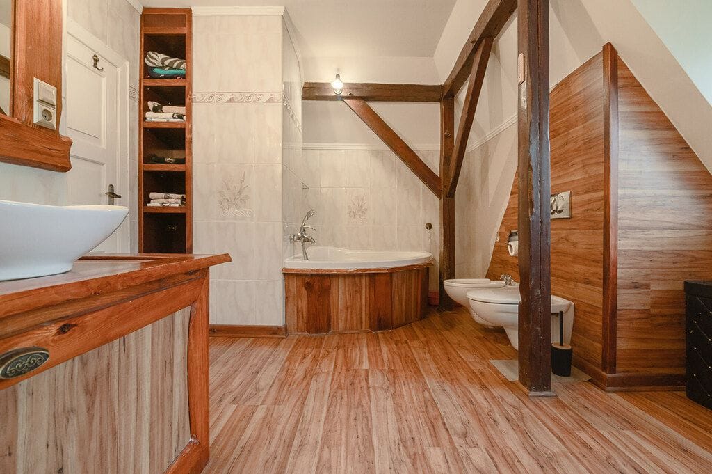 Dom 6 pokojowe na Sprzedaż