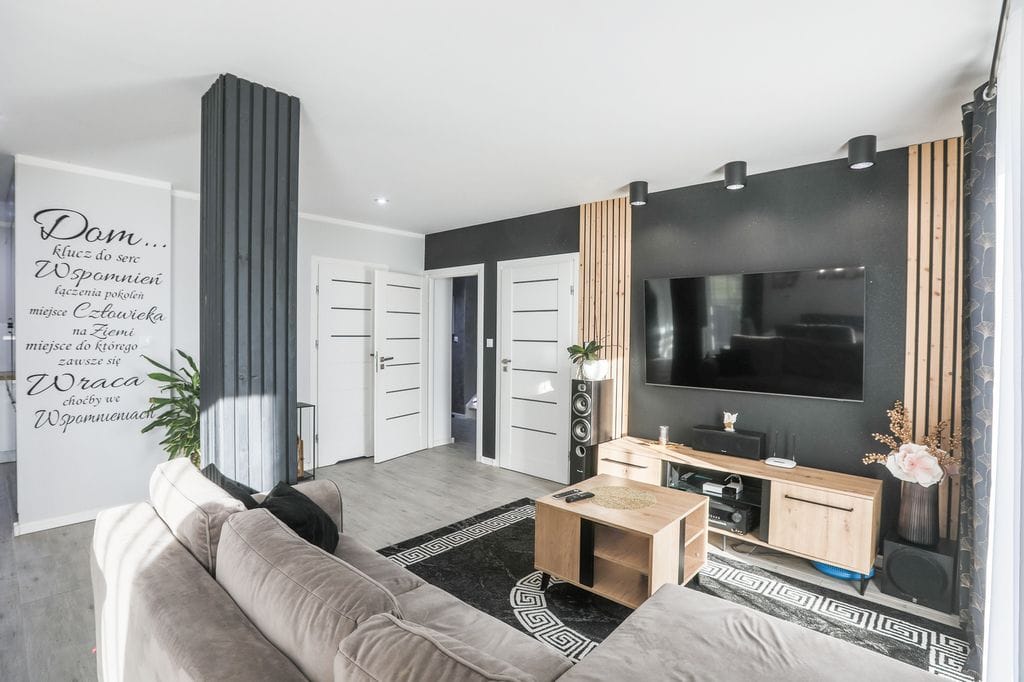 Dom 4 pokojowe na Sprzedaż