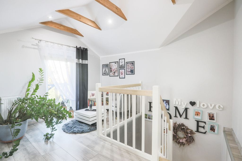 Dom 4 pokojowe na Sprzedaż