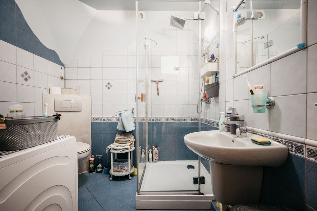 Dom 8 pokojowe na Sprzedaż