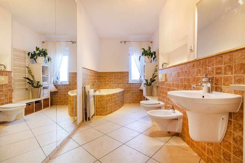 Dom 5 pokojowe na Sprzedaż