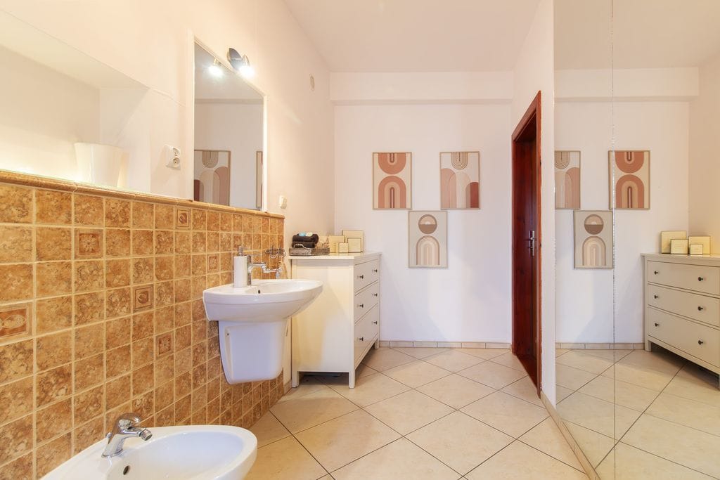 Dom 5 pokojowe na Sprzedaż