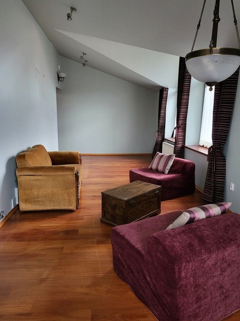 Dom 4 pokojowe na Sprzedaż