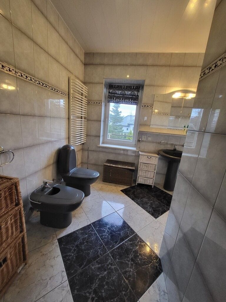 Dom 4 pokojowe na Sprzedaż