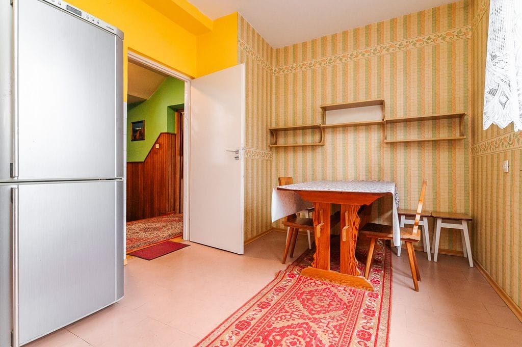 Dom 6 pokojowe na Sprzedaż