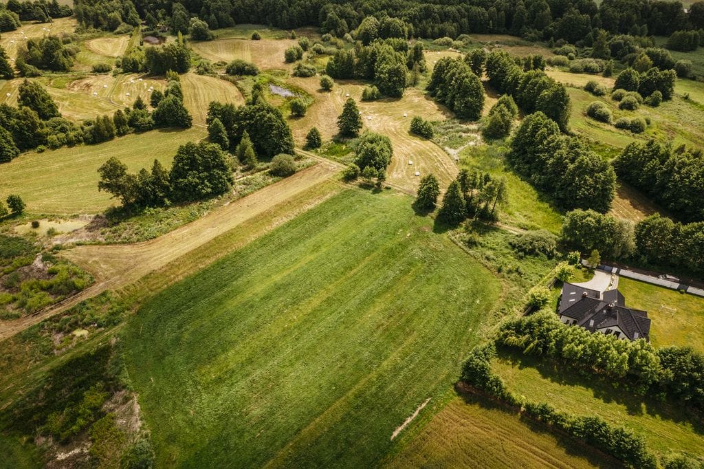 Działka  pokojowe na Sprzedaż