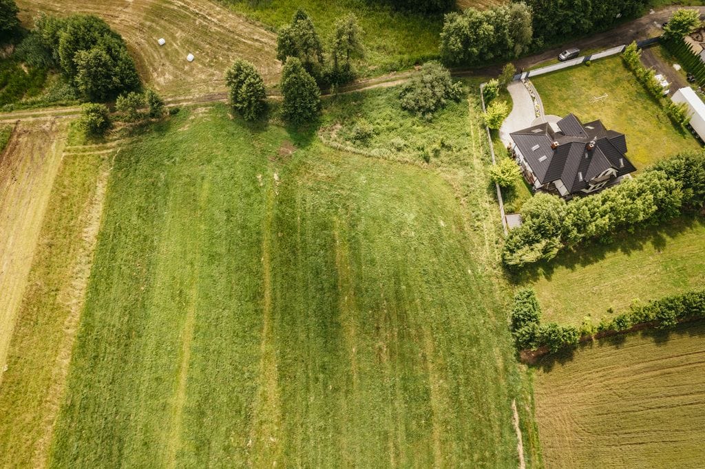 Działka  pokojowe na Sprzedaż